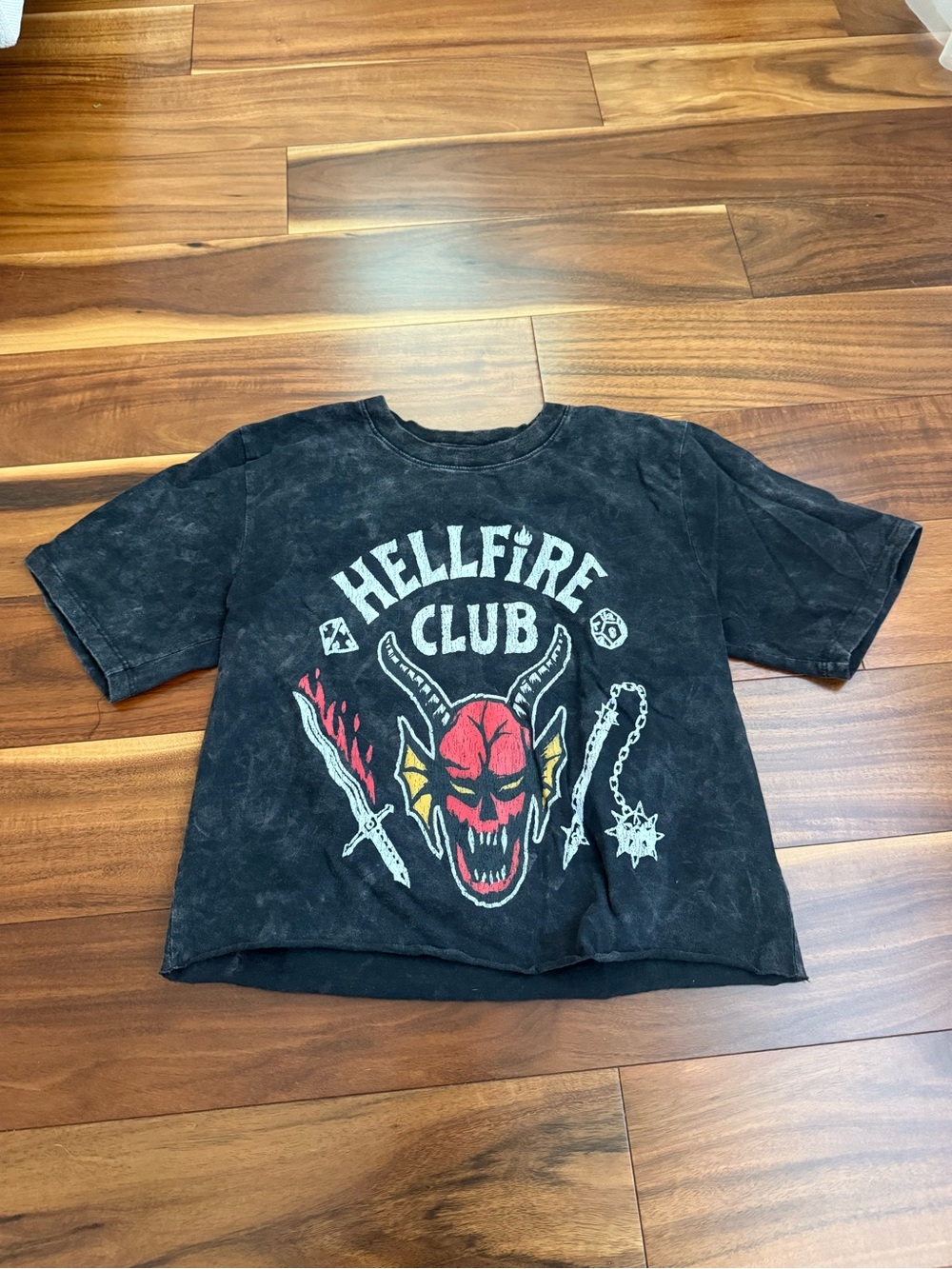 Stranger Things Netflix Hellfire Club T-Shirt Size XS Crop Extra Small